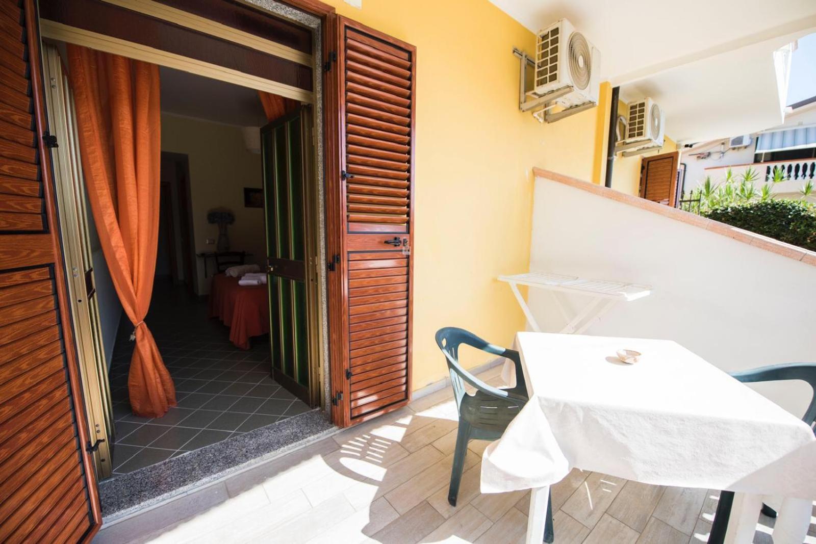 B&B Casa Cosmano Brancaleone Marina Exterior photo