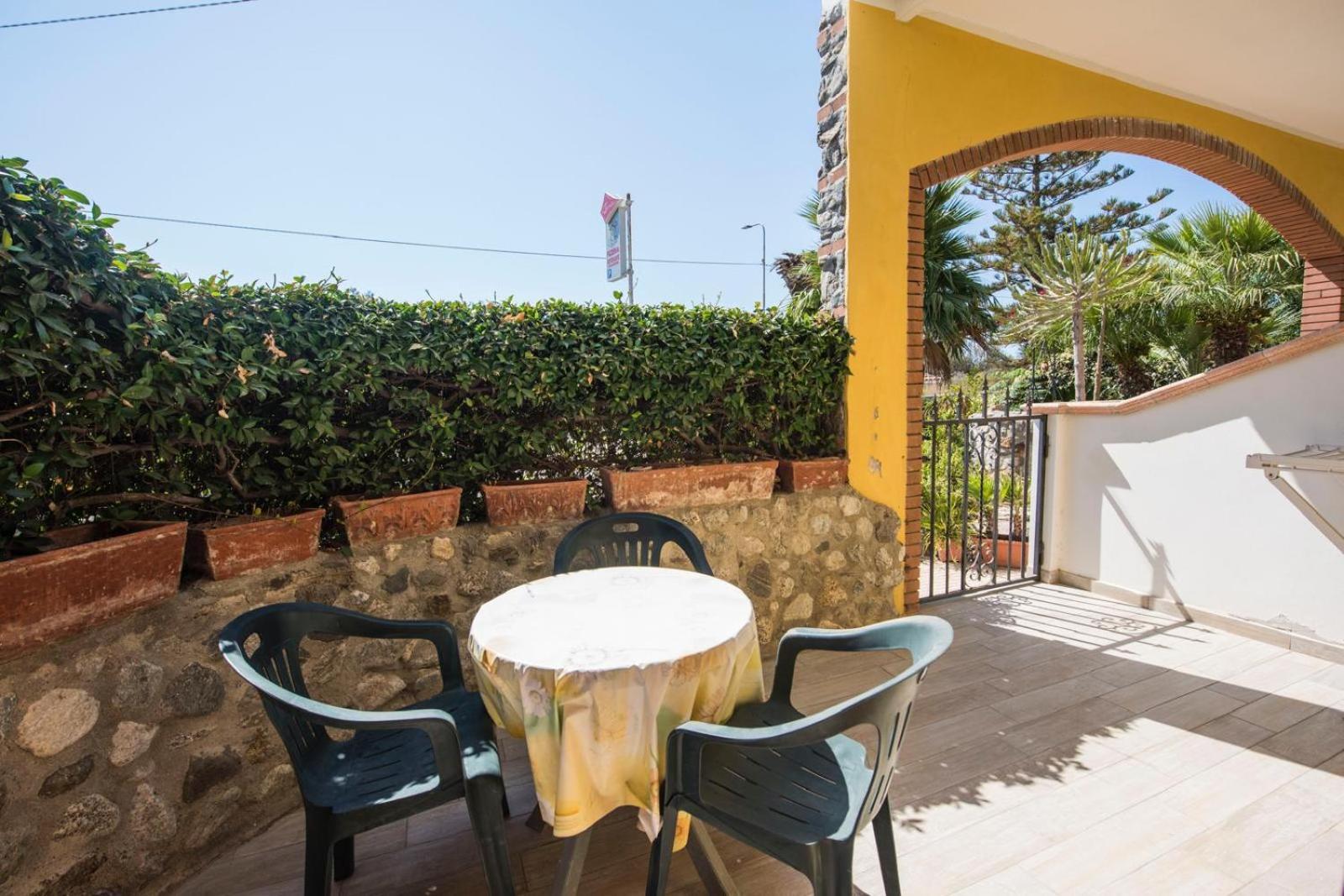 B&B Casa Cosmano Brancaleone Marina Exterior photo