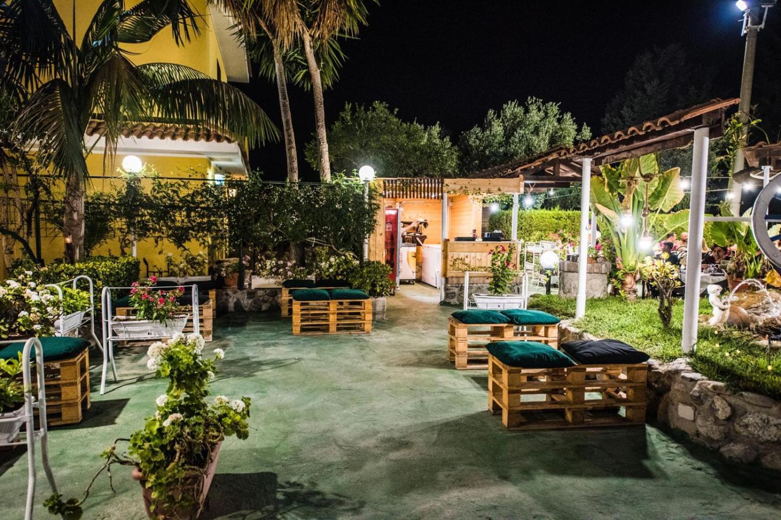 B&B Casa Cosmano Brancaleone Marina Exterior photo